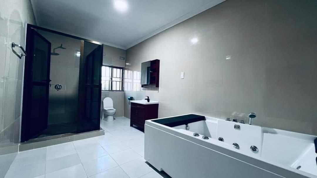 Kasbek Lodge And Tours Lusaka Kültér fotó