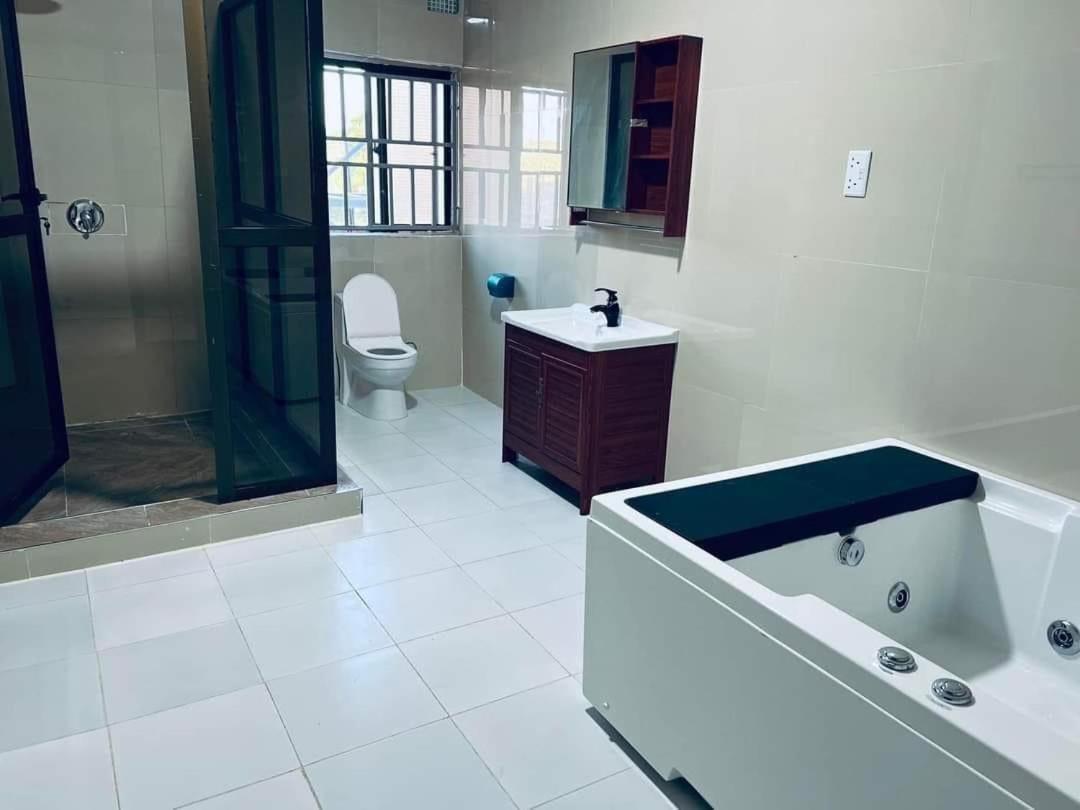 Kasbek Lodge And Tours Lusaka Kültér fotó
